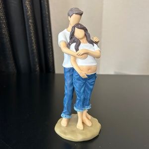 Forever in Blue Jeans Figurine. Baby On The Way Figurine